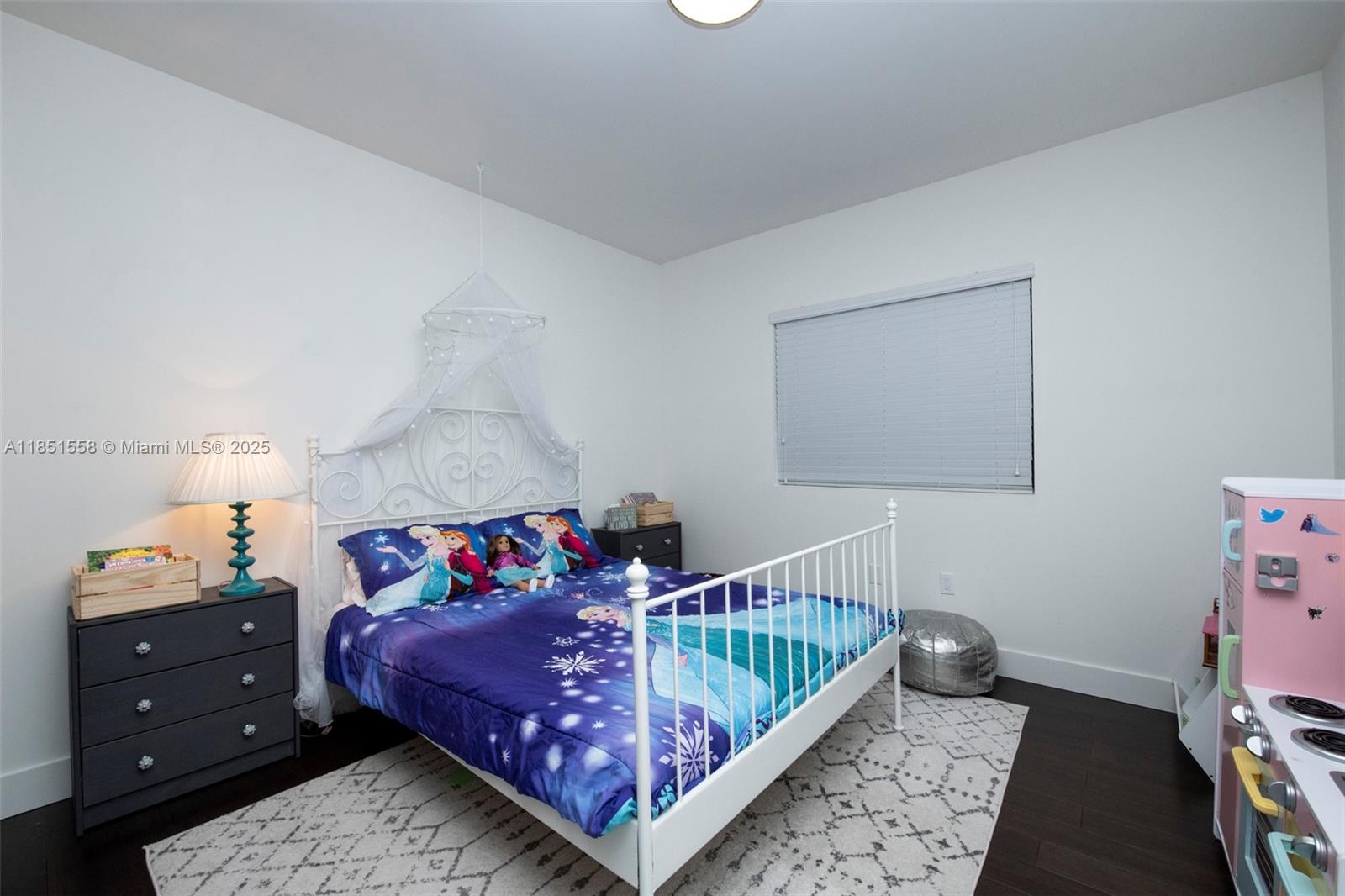 PALMETTO BAY GARDENS - Residential