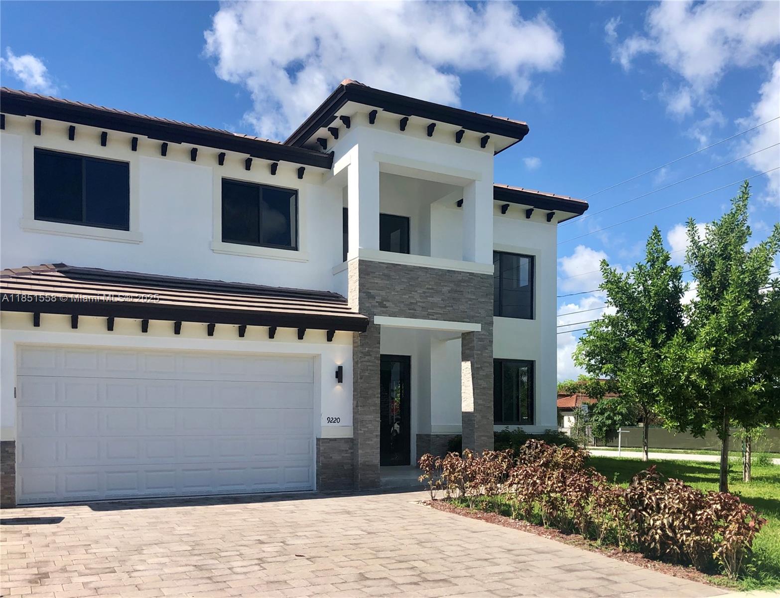 PALMETTO BAY GARDENS - Residential