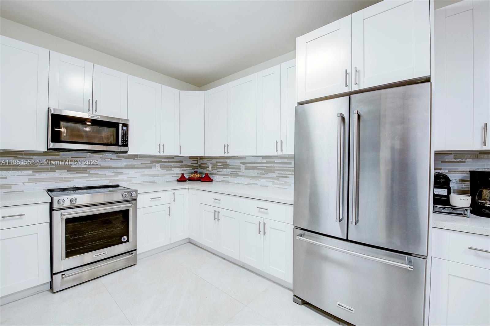 PALMETTO BAY GARDENS - Residential