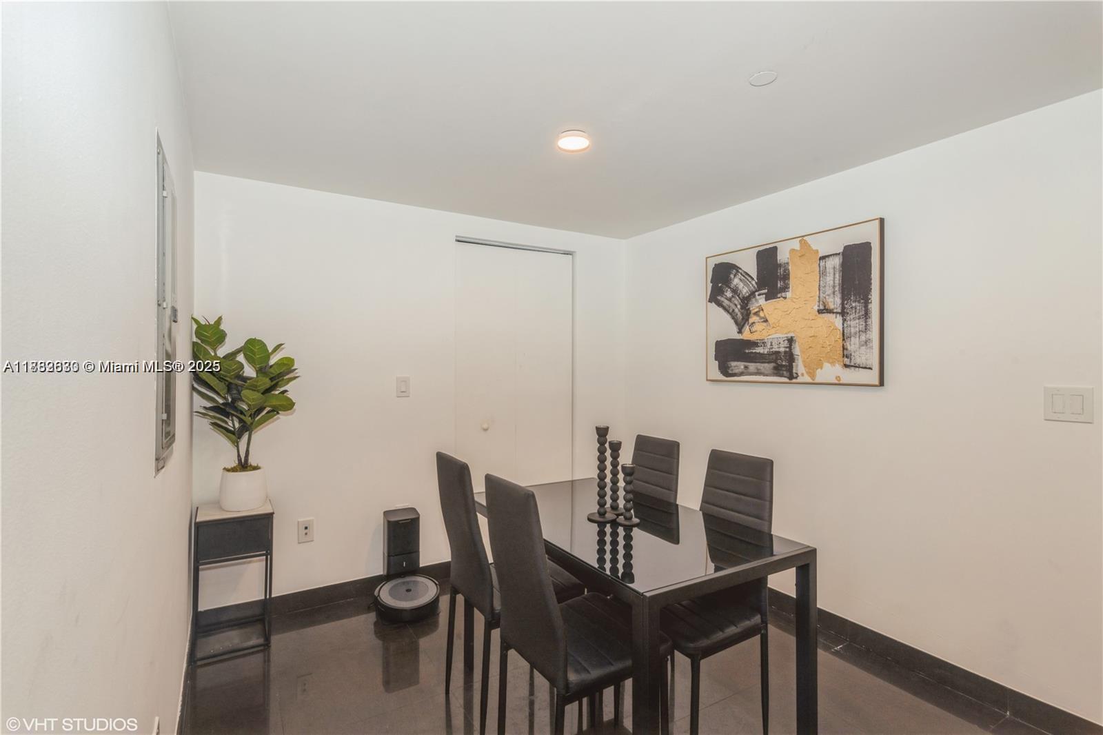WIND CONDO - Residential Lease