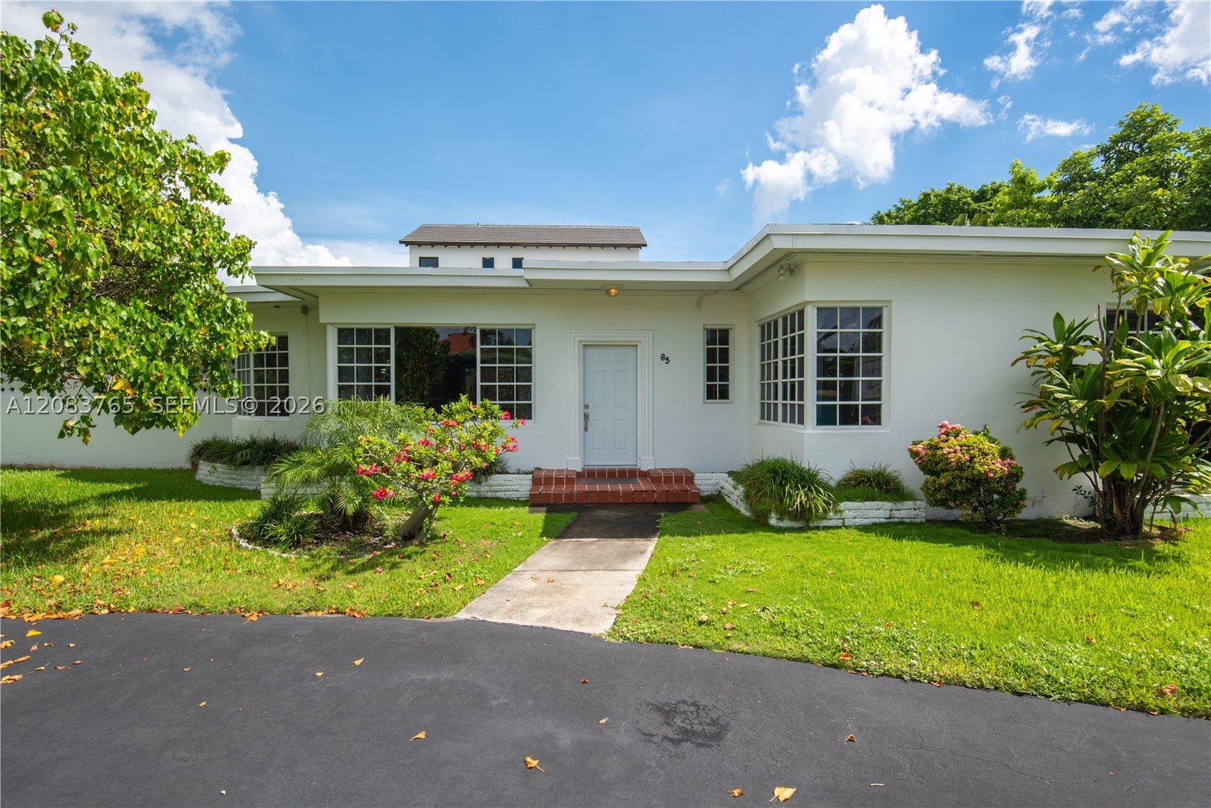 85 S Hibiscus Dr