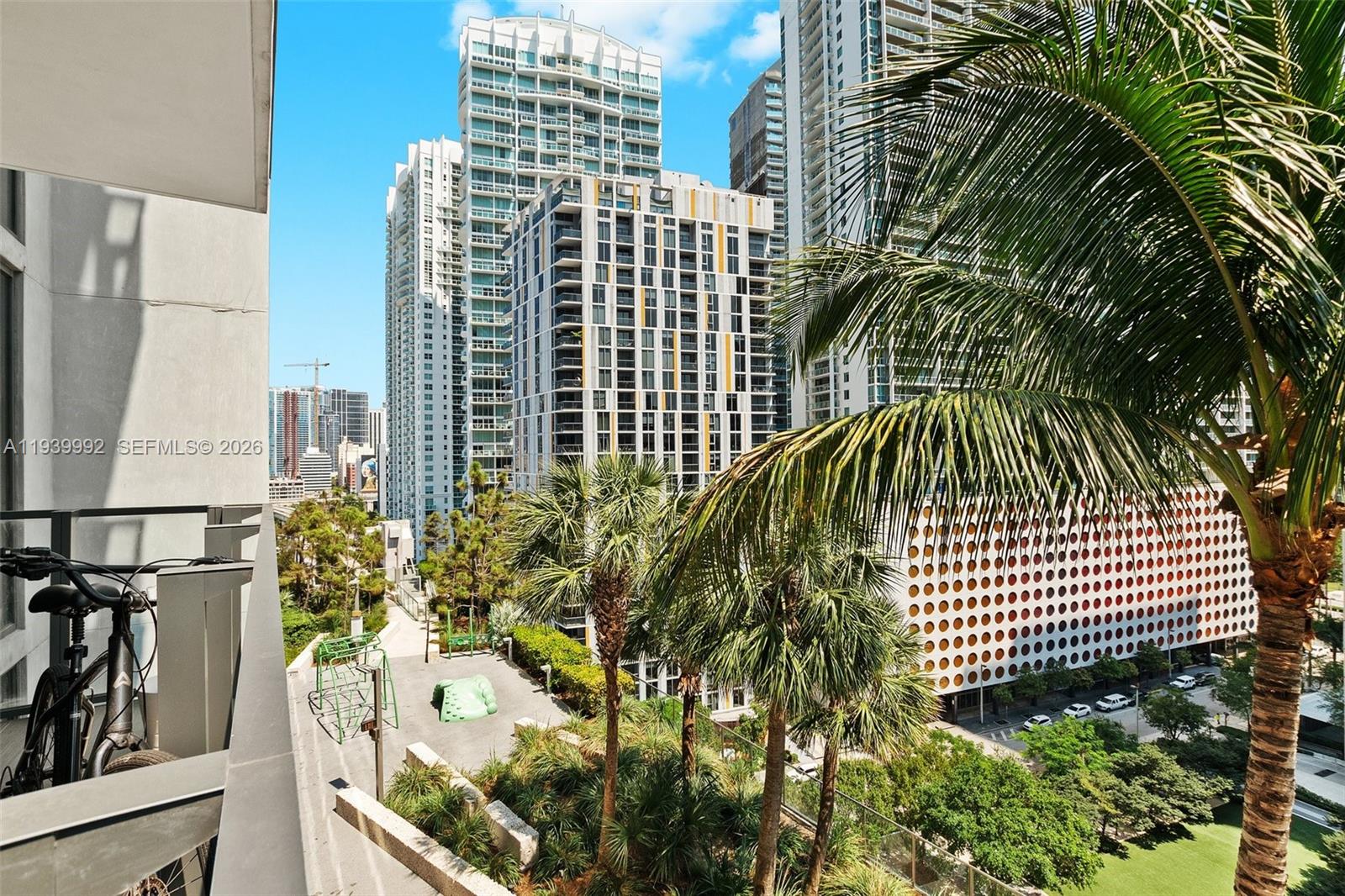 REACH CONDO - Residential