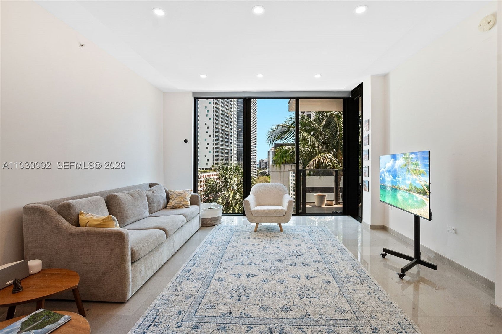 68 SE 6th Street 805