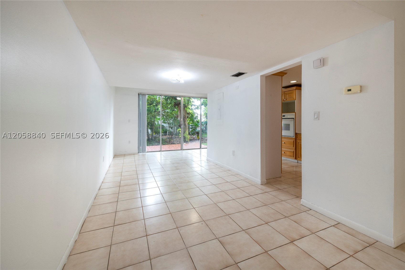 8401 W Sample Rd 19