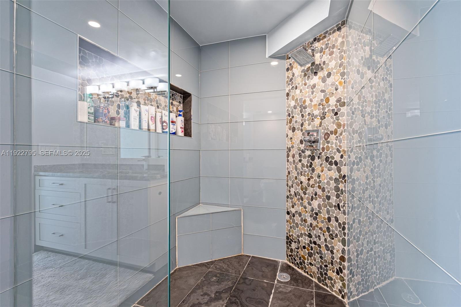 BRICKELL PLACE CONDO - Residential