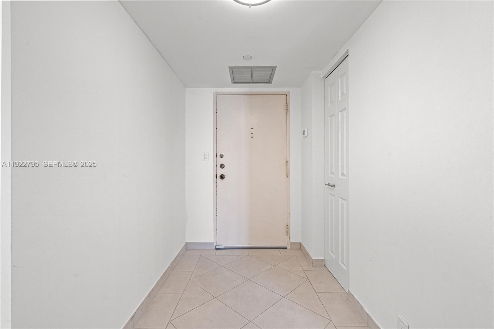 BRICKELL PLACE CONDO - Residential