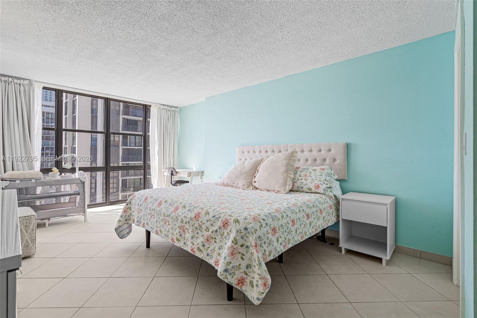 BRICKELL PLACE CONDO - Residential
