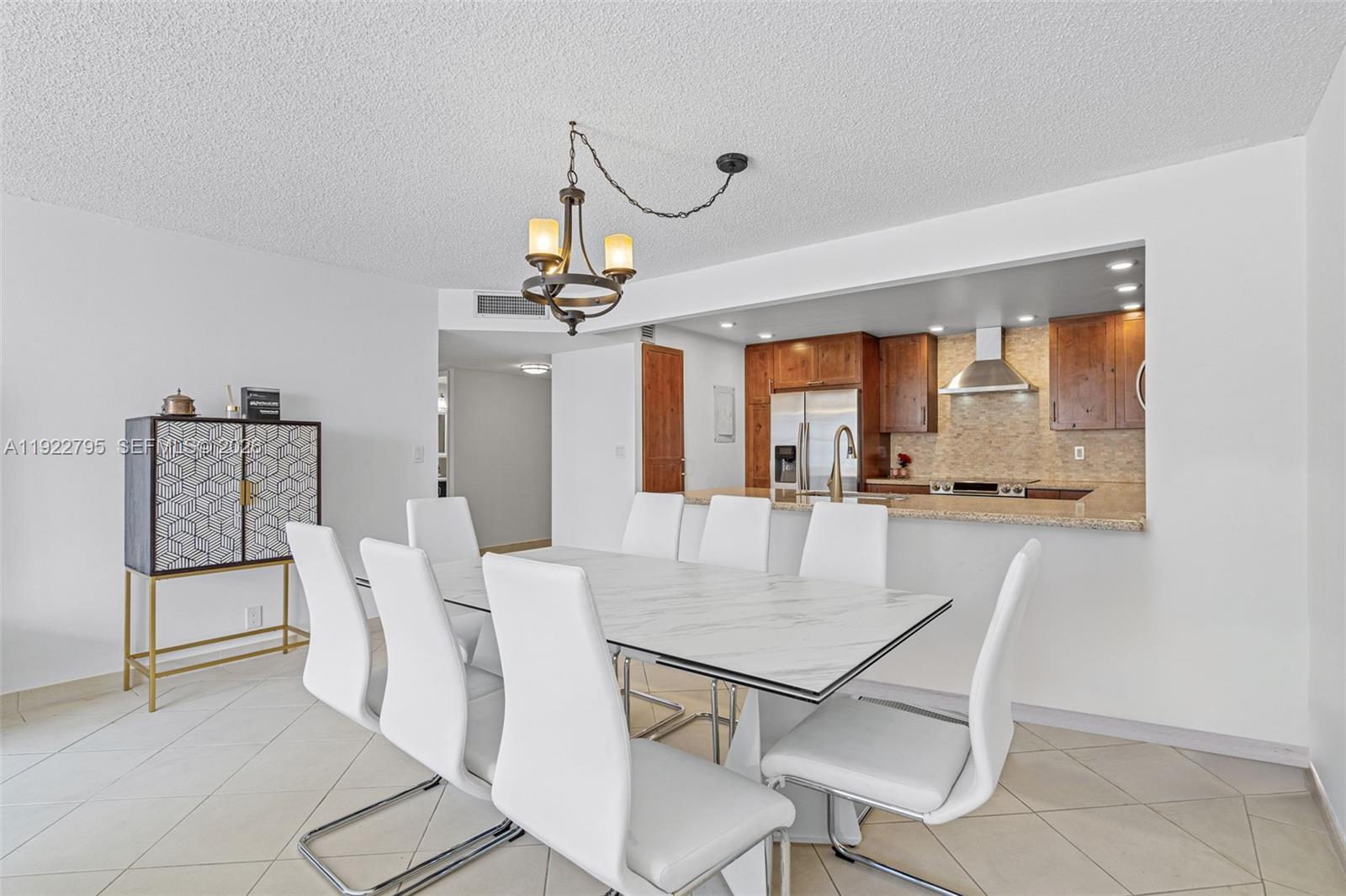 BRICKELL PLACE CONDO - Residential