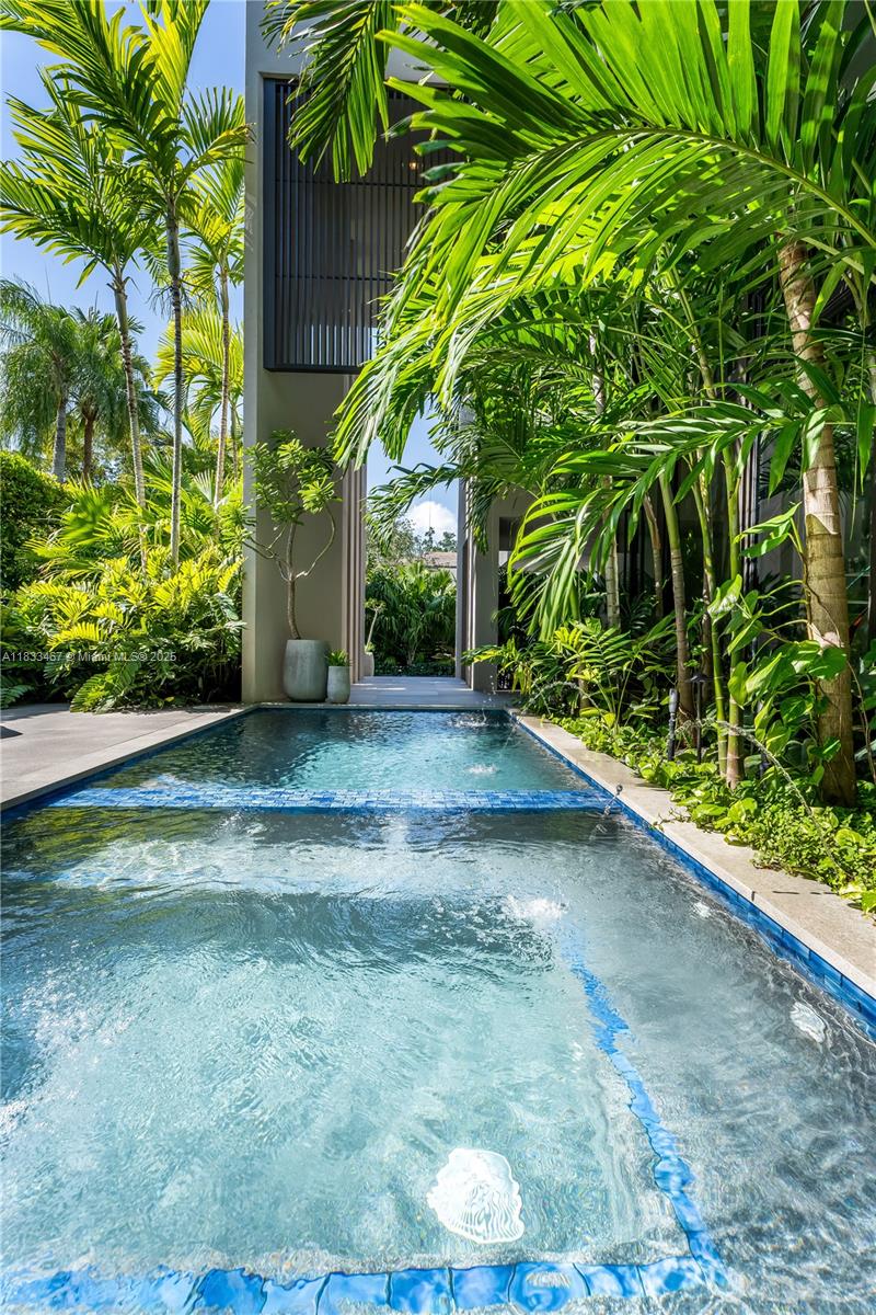 PINECREST MANOR - Residential