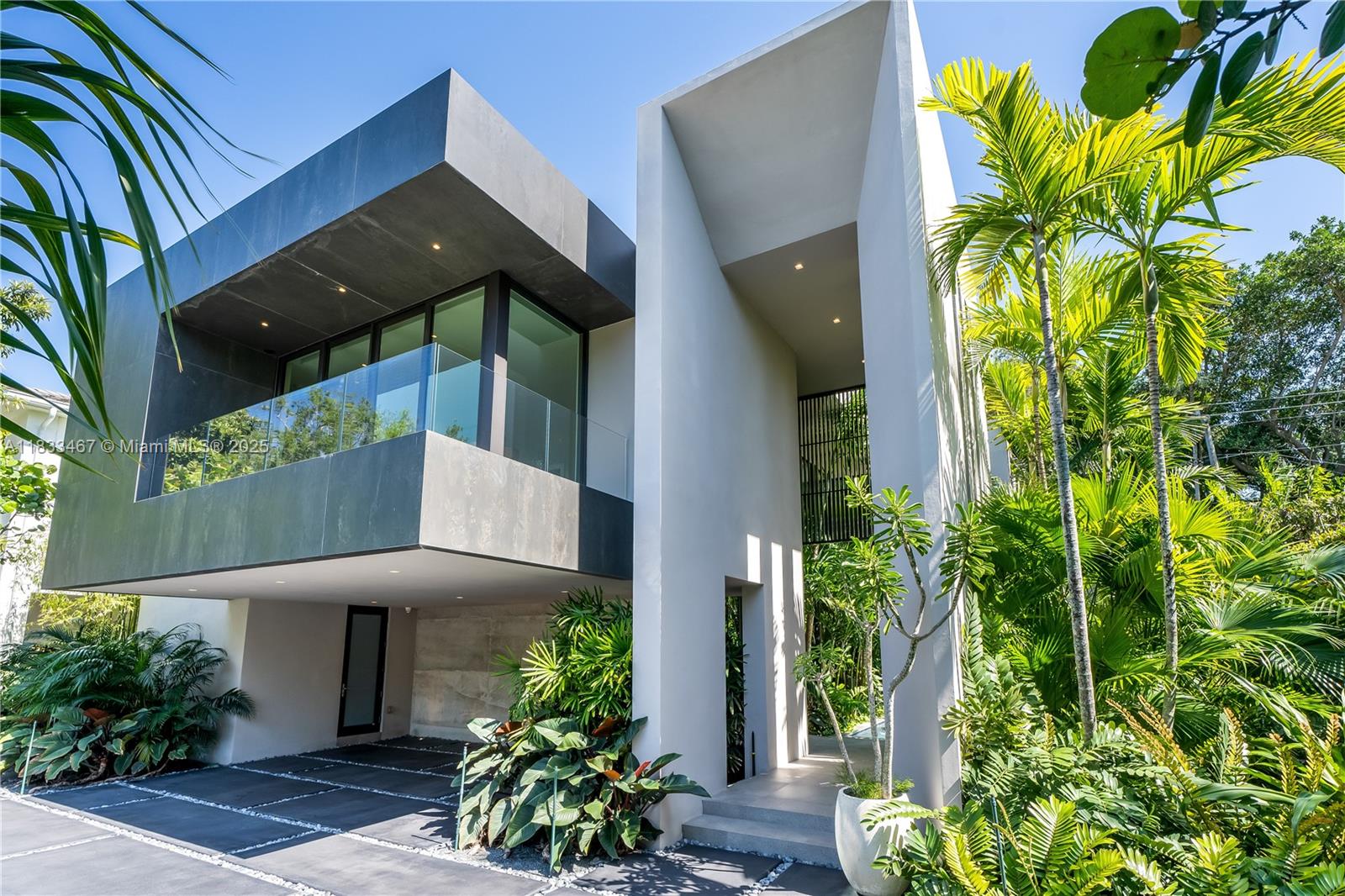 PINECREST MANOR - Residential