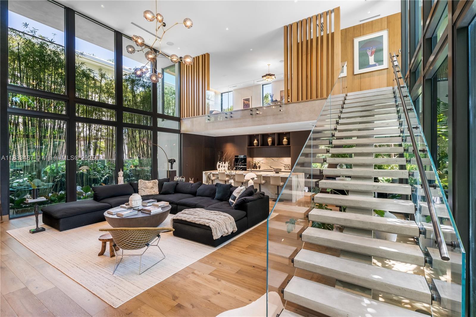 PINECREST MANOR - Residential