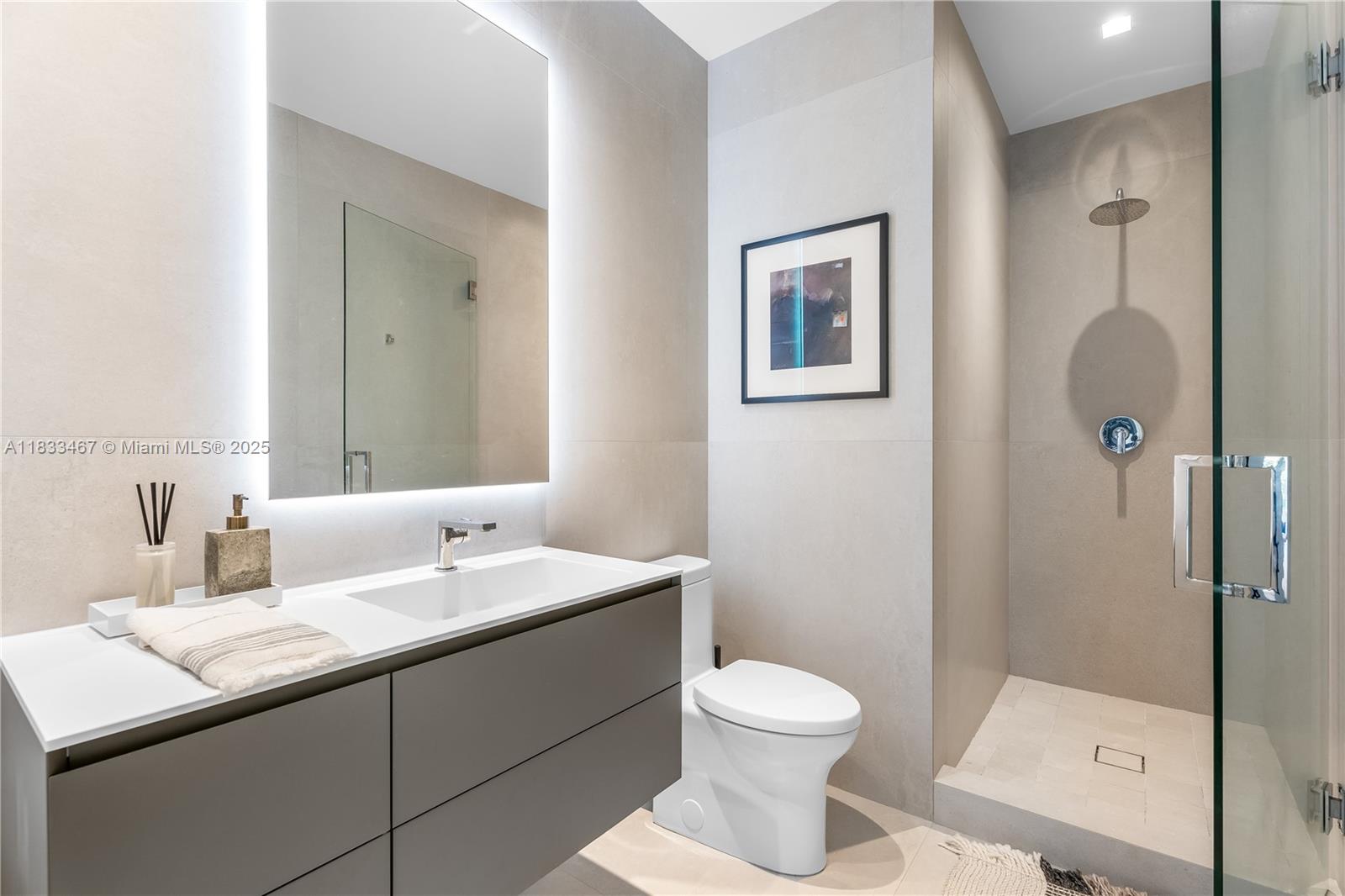 PINECREST MANOR - Residential