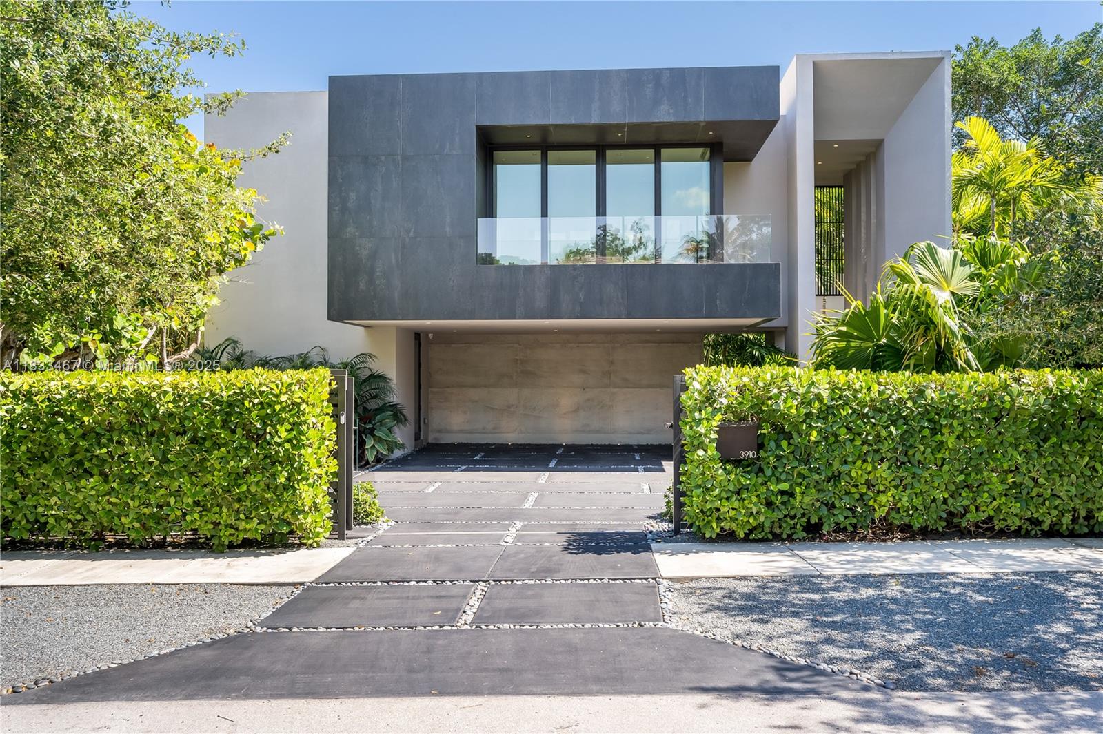 PINECREST MANOR - Residential