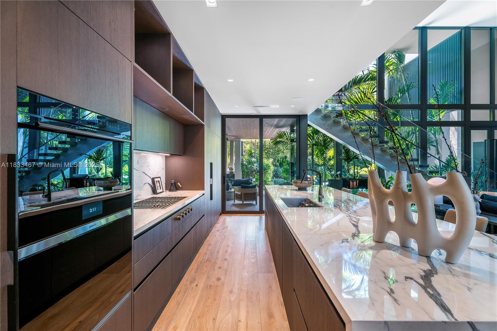 PINECREST MANOR - Residential