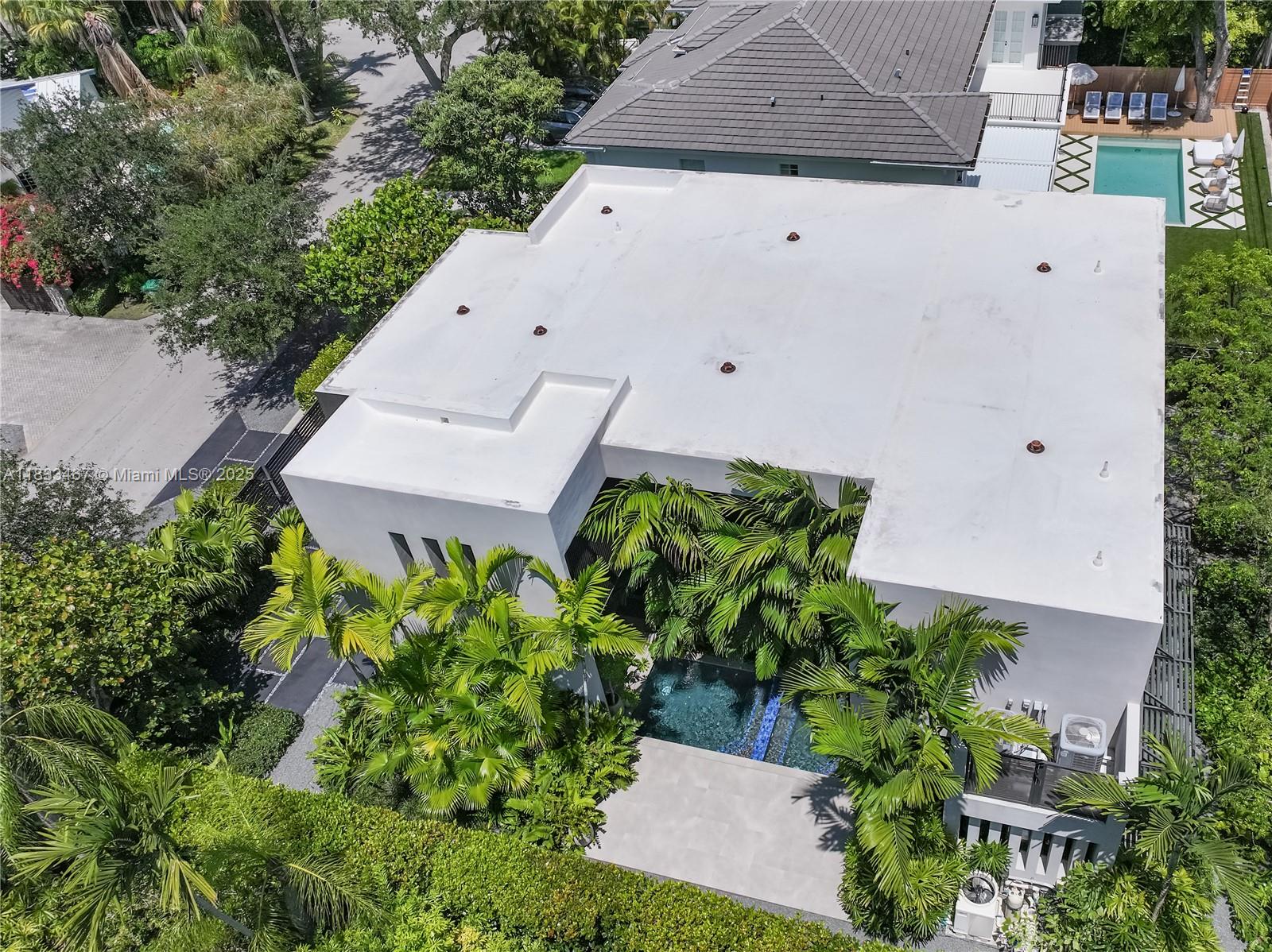 PINECREST MANOR - Residential