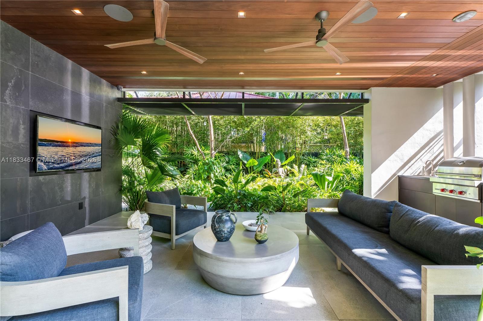 PINECREST MANOR - Residential