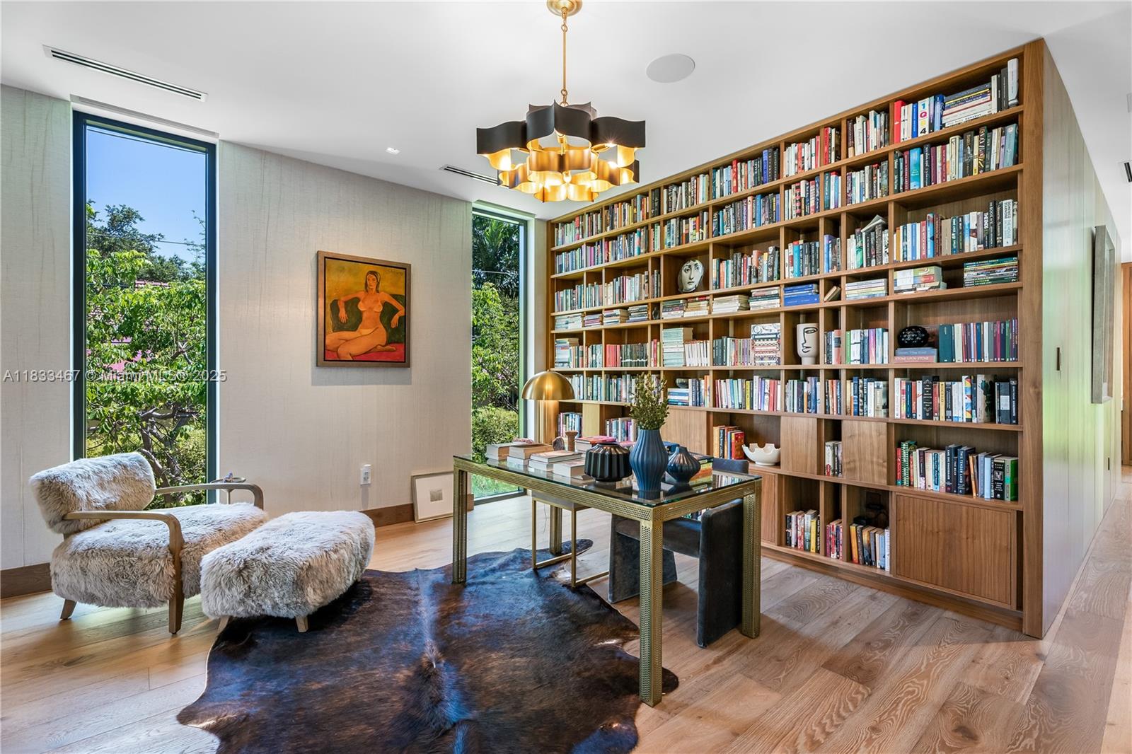 PINECREST MANOR - Residential