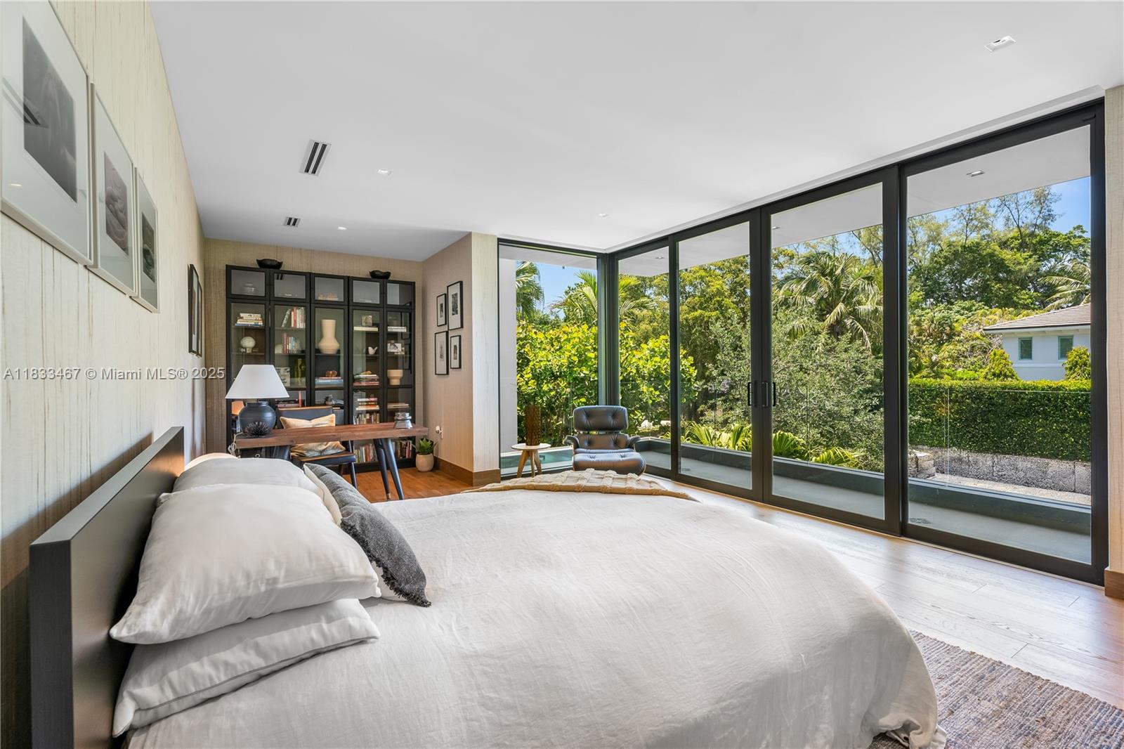 PINECREST MANOR - Residential