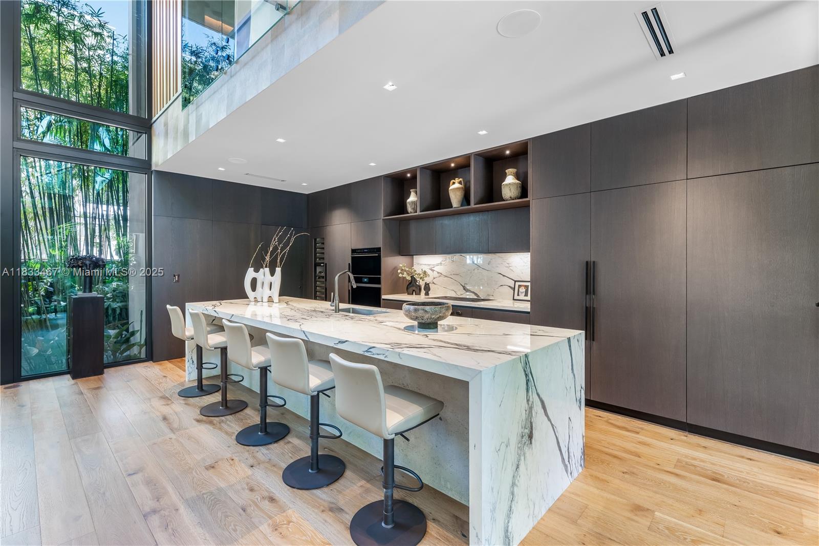 PINECREST MANOR - Residential