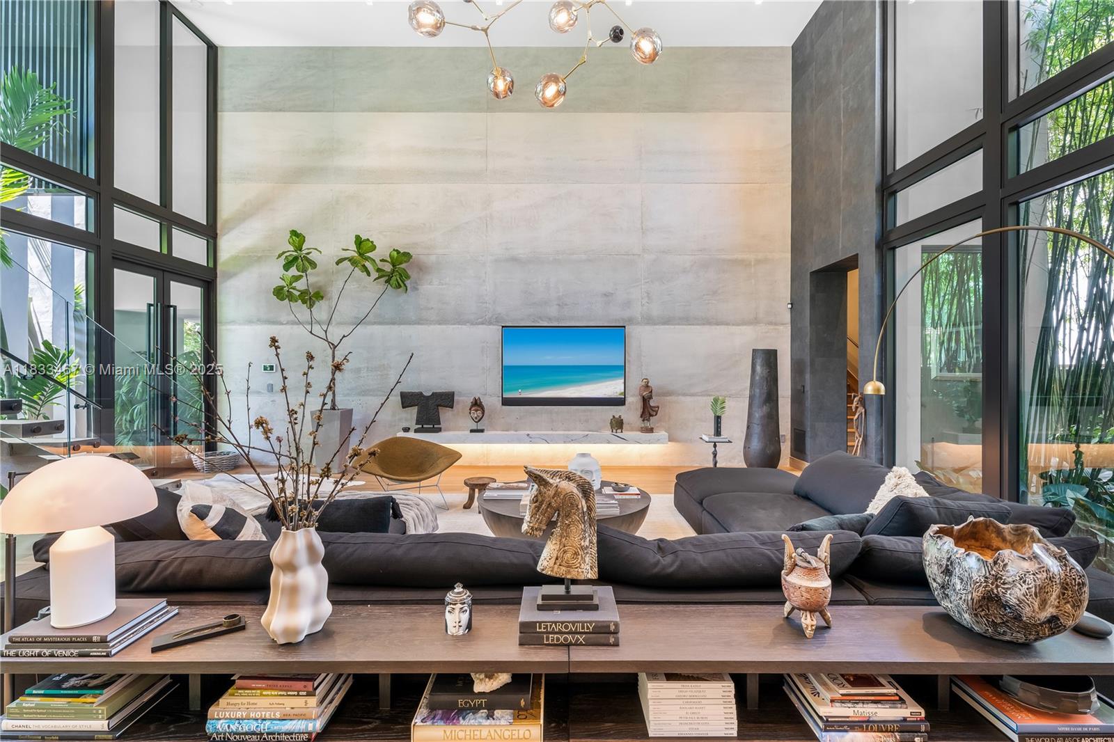 PINECREST MANOR - Residential