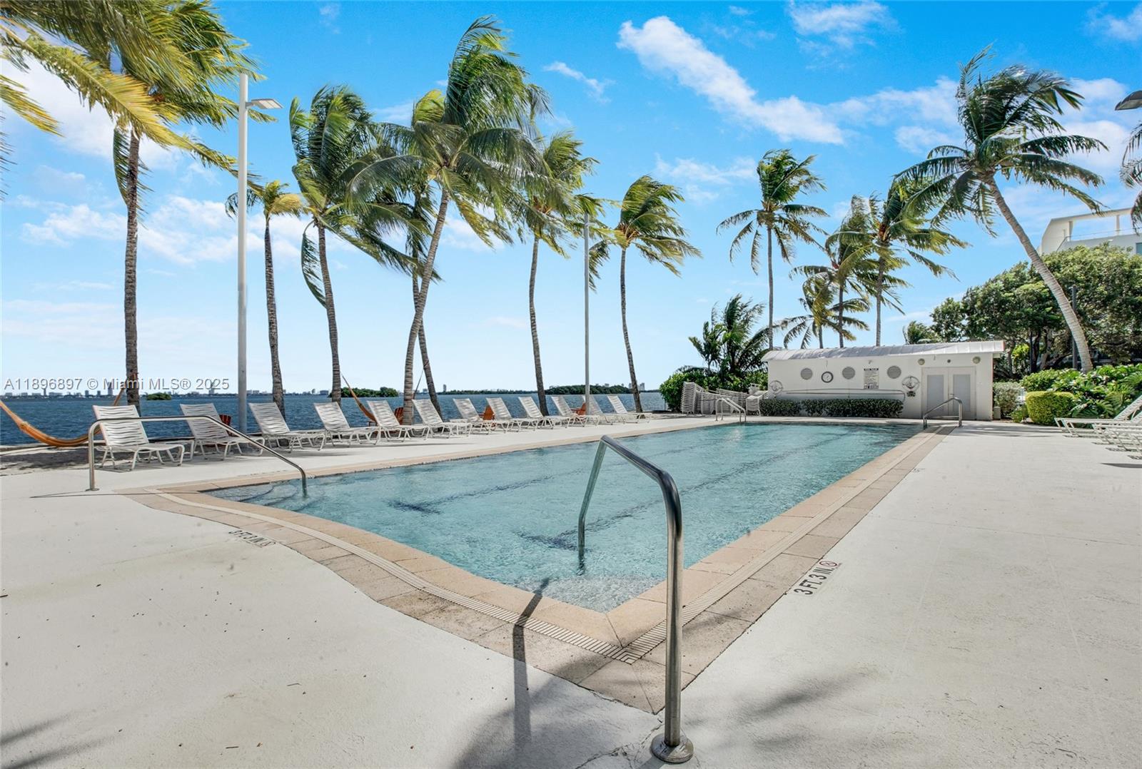 NIRVANA CONDO NO FIVE CON - Residential