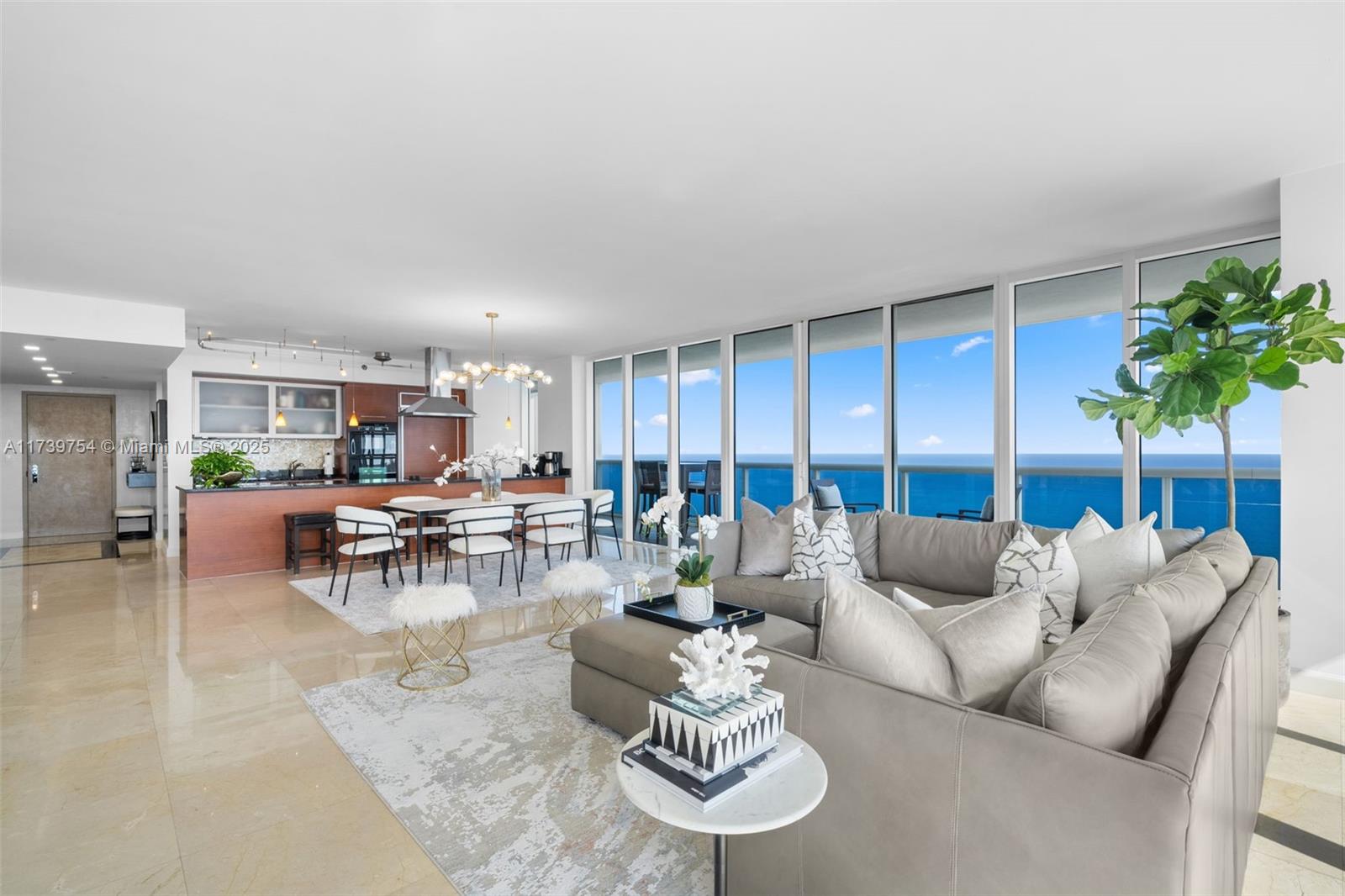 1830 S Ocean Dr 4402