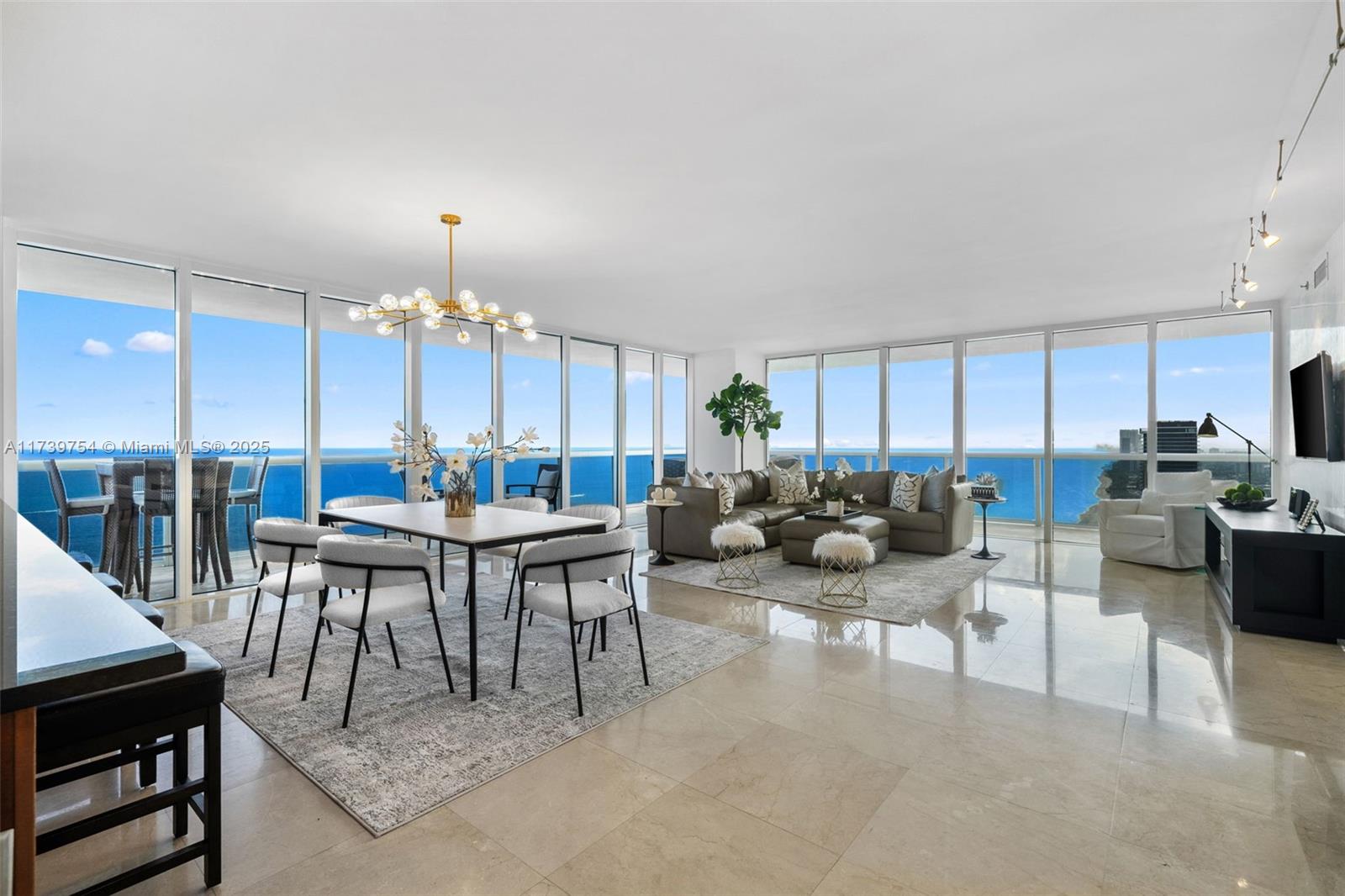 1830 S Ocean Dr 4402