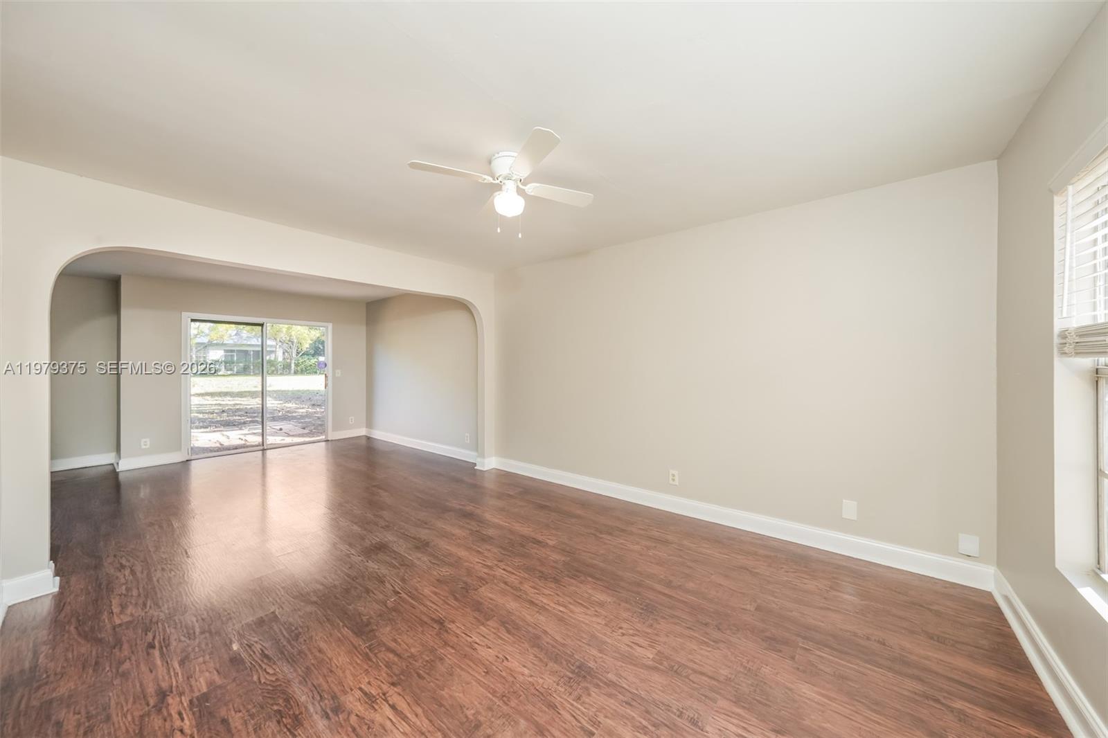 COUNTRY CLUB ACRES 4 - Residential Lease