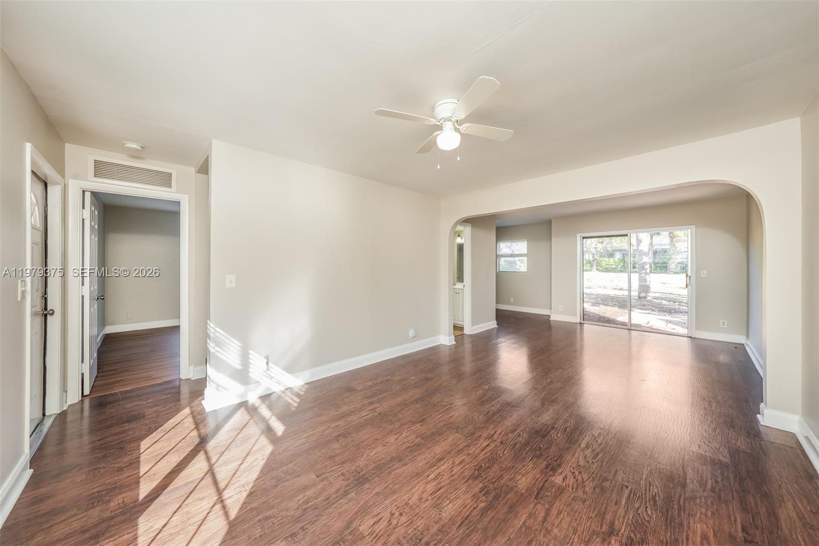 COUNTRY CLUB ACRES 4 - Residential Lease