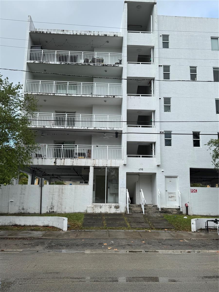 498 SW 2nd St 2D