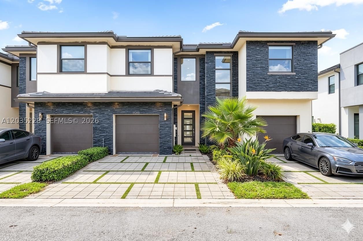 Photo 1 of 106 — 15841 NW 91st Ct, Miami Lakes, FL 33018