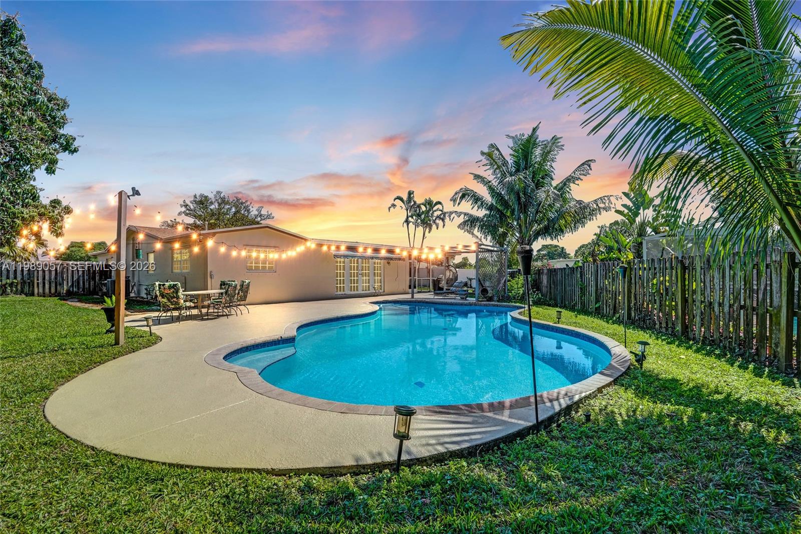 PASADENA LAKES WEST - Residential