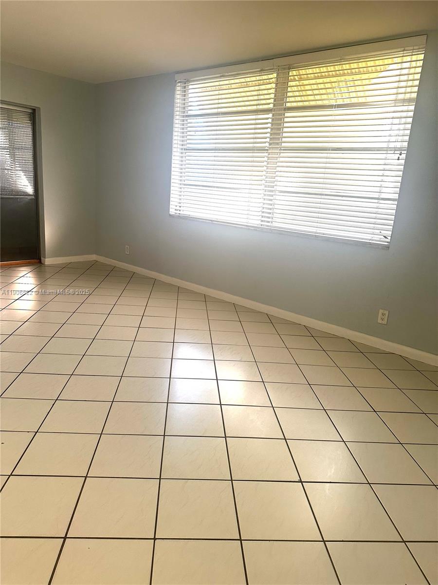 FUNSTON CONDO APTS - Residential Lease