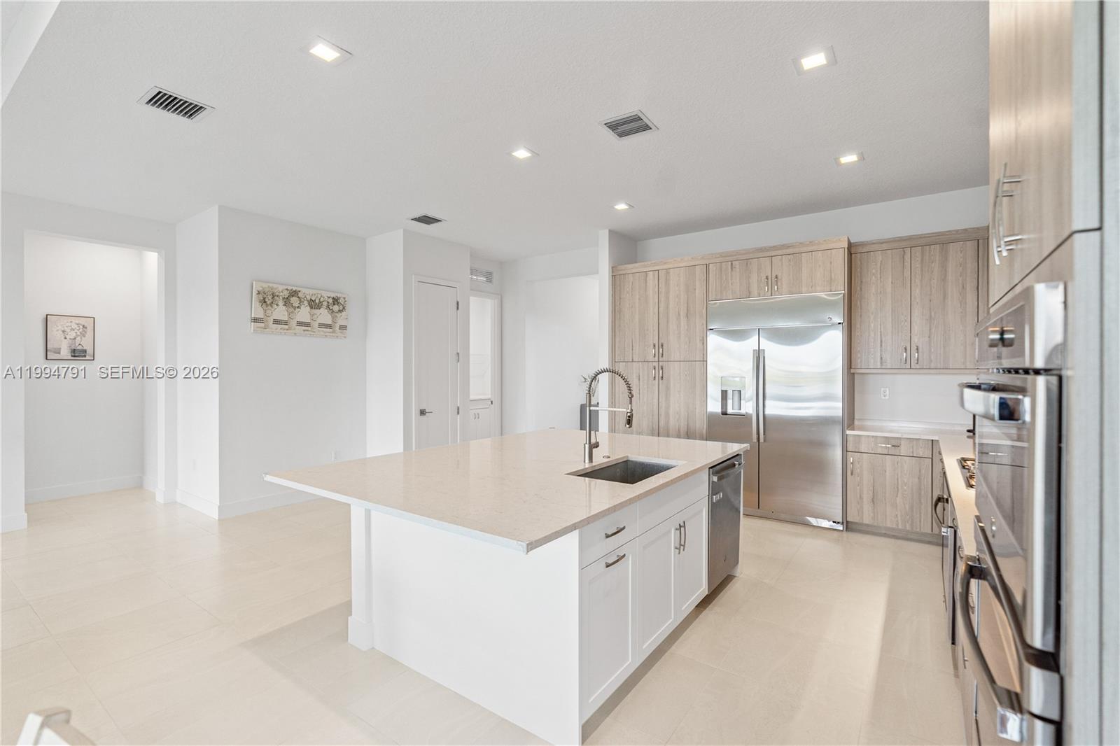 LOTUS EDGE JOHNS WEST PUD - Residential