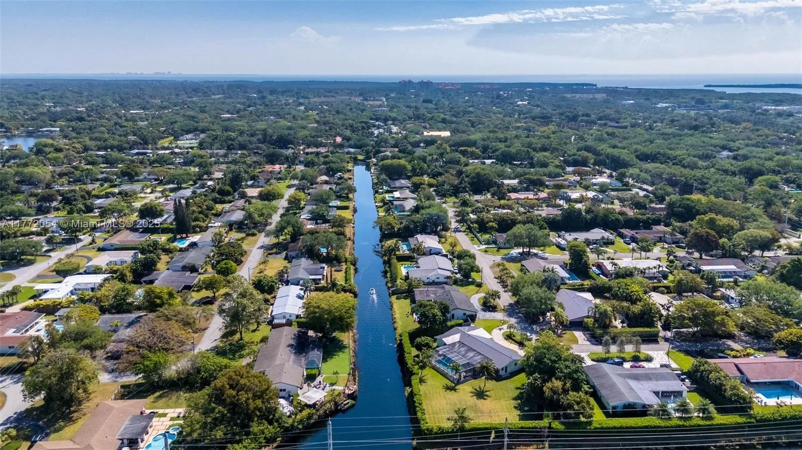 Palmetto Bay, Florida 33158, United States, 4 Bedrooms Bedrooms, ,3 BathroomsBathrooms,Residential,Active,97668