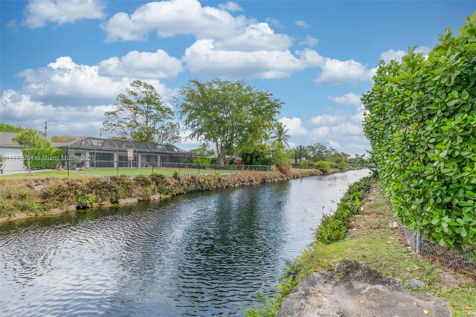 Palmetto Bay, Florida 33158, United States, 4 Bedrooms Bedrooms, ,3 BathroomsBathrooms,Residential,Active,97668