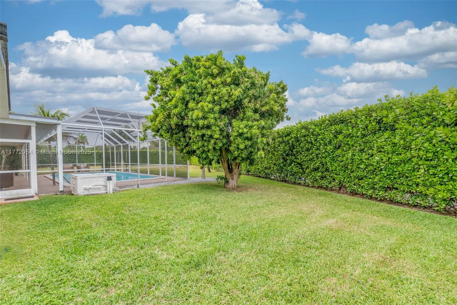 Palmetto Bay, Florida 33158, United States, 4 Bedrooms Bedrooms, ,3 BathroomsBathrooms,Residential,Active,97668