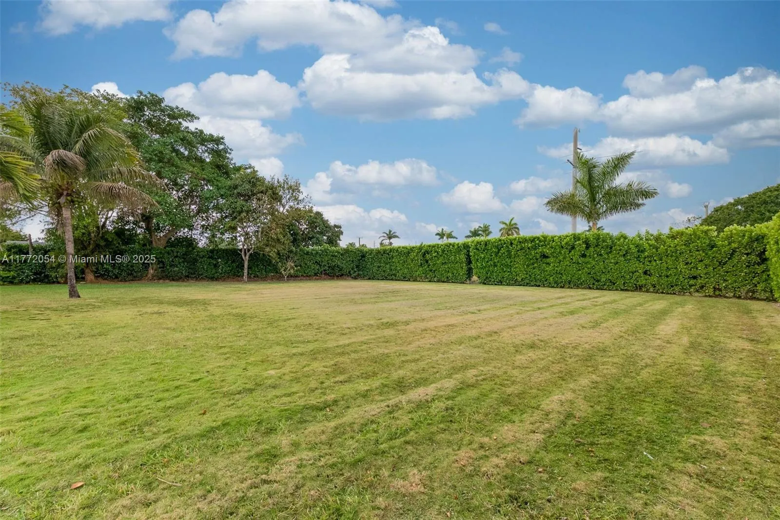 Palmetto Bay, Florida 33158, United States, 4 Bedrooms Bedrooms, ,3 BathroomsBathrooms,Residential,Active,97668