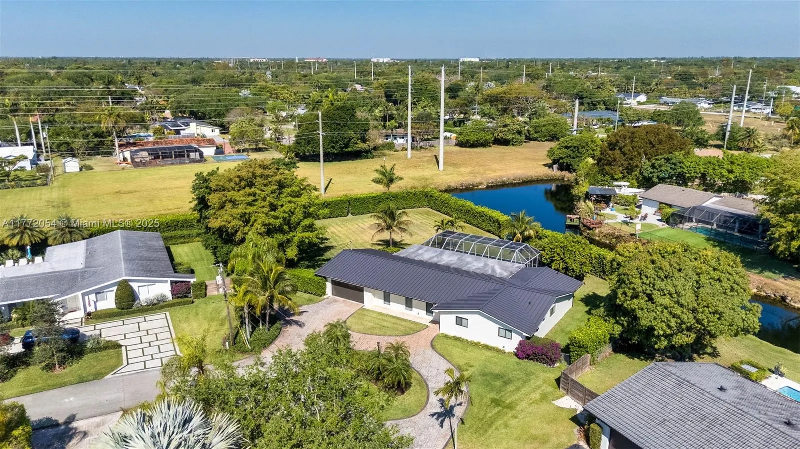 Palmetto Bay, Florida 33158, United States, 4 Bedrooms Bedrooms, ,3 BathroomsBathrooms,Residential,Active,97668