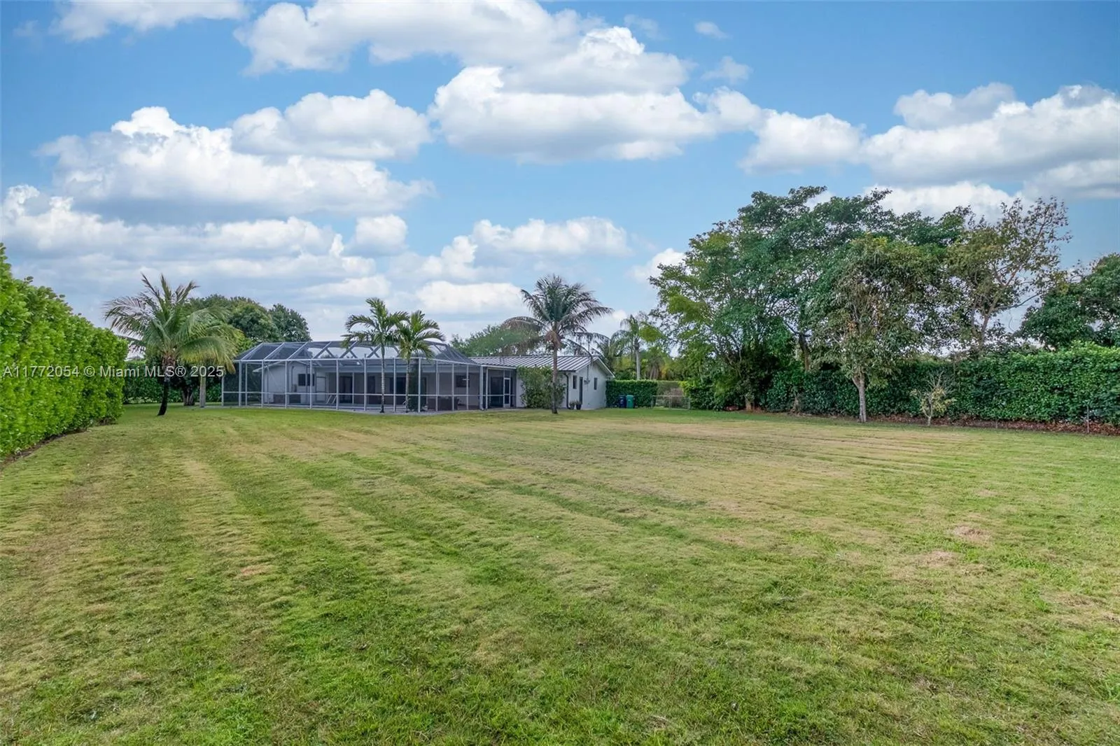 Palmetto Bay, Florida 33158, United States, 4 Bedrooms Bedrooms, ,3 BathroomsBathrooms,Residential,Active,97668