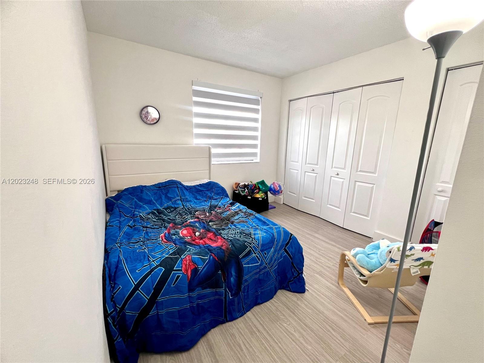 LAKESHORE CONDO 11 - Residential Lease