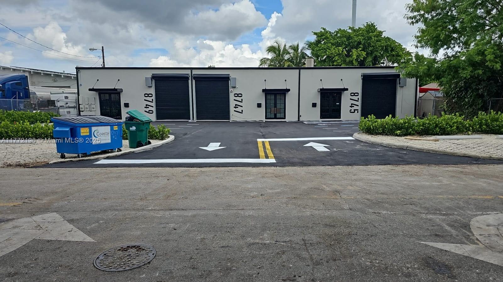 Exceptional Warehouse Opportunity – Upgraded to Outstanding Condition
We are proud to present this exceptional warehouse, now upgraded to impeccable standards. Featuring excellent structural integrity, modernized facilities, and optimized space utilization, this property is perfectly suited for a variety of commercial needs. Its pristine condition, combined with its strategic location, makes it a rare opportunity in the market. Whether you’re looking to expand operations or secure a reliable investment, this warehouse is ready to meet your business demands.
Don't miss the chance to own this remarkable property. Reach out to us for further details or to schedule a viewing!