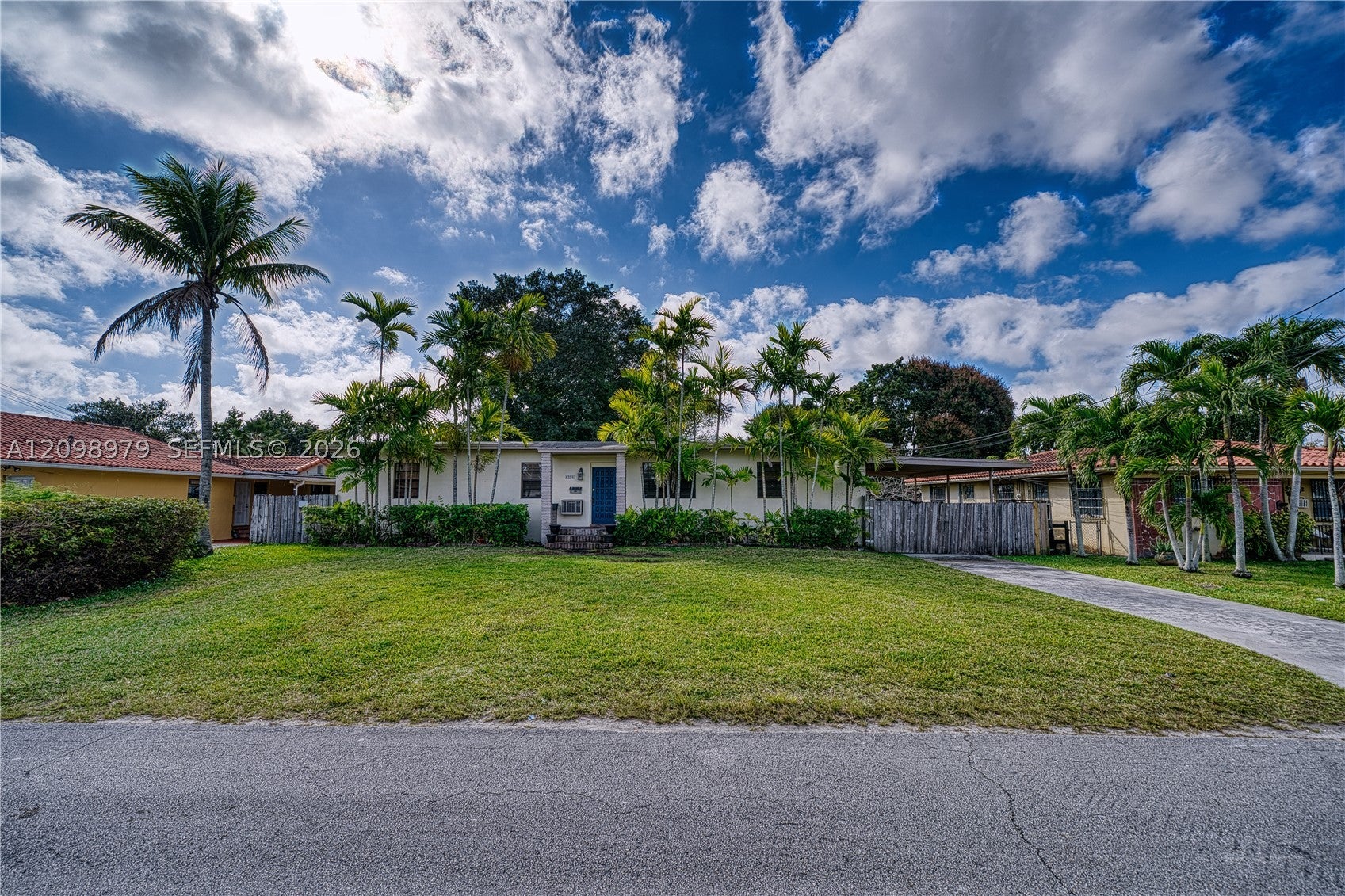 6550 SW 27th St