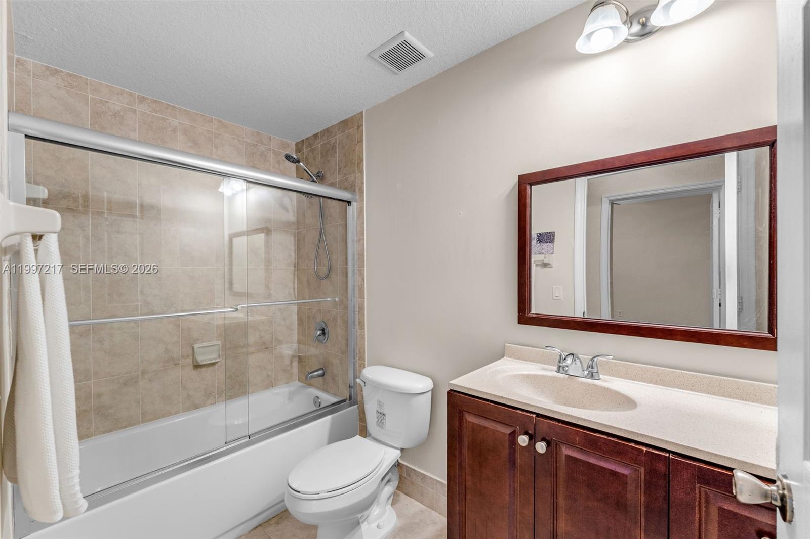 FONTAINEBLEAU LAKES COURT - Residential