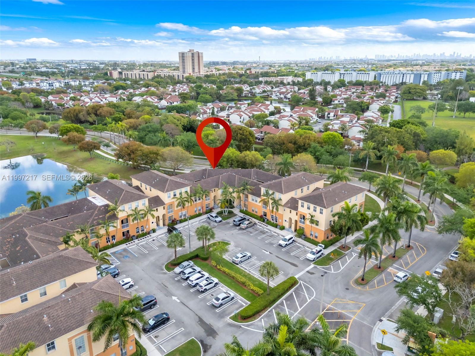 FONTAINEBLEAU LAKES COURT - Residential