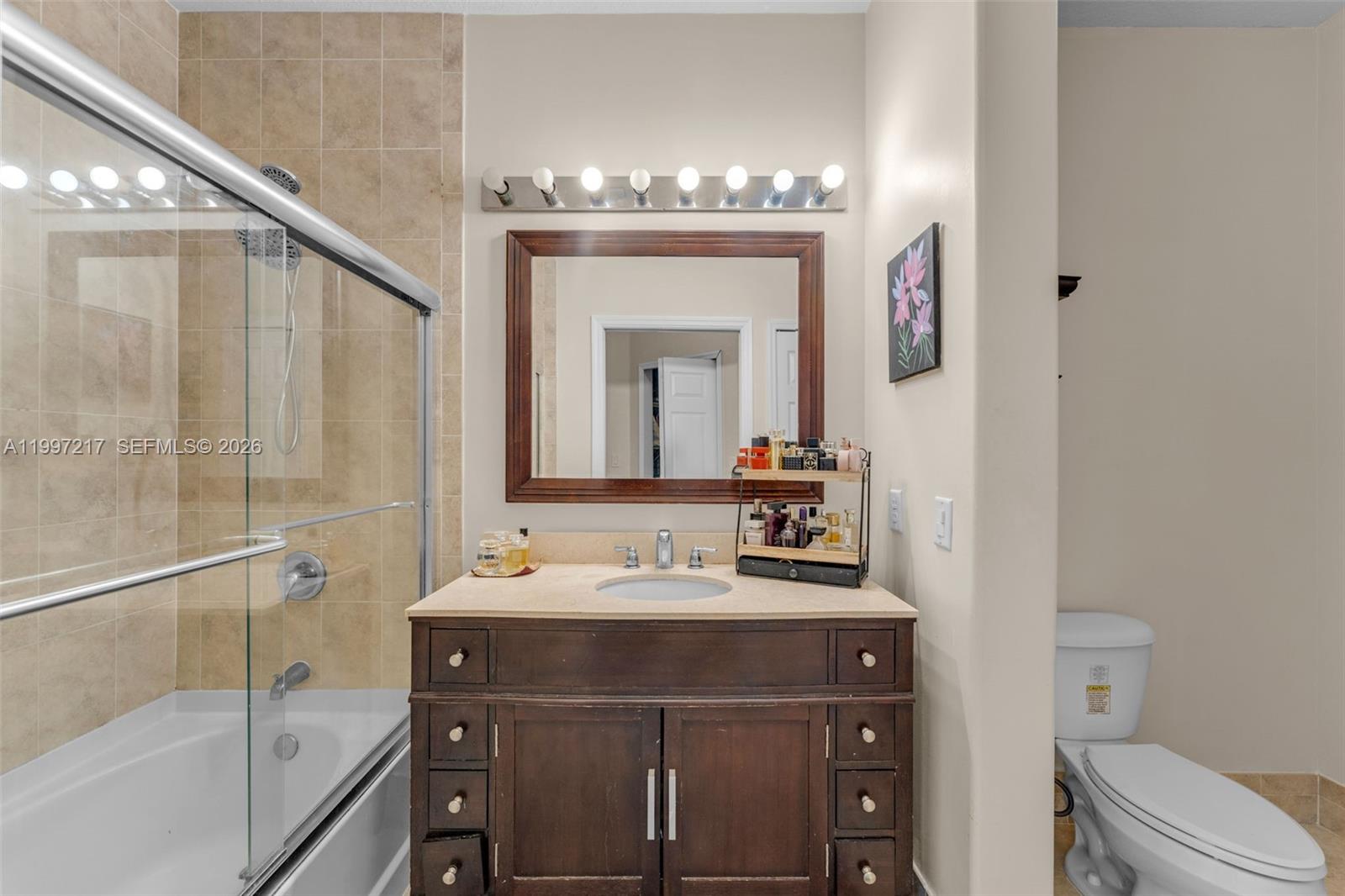 FONTAINEBLEAU LAKES COURT - Residential