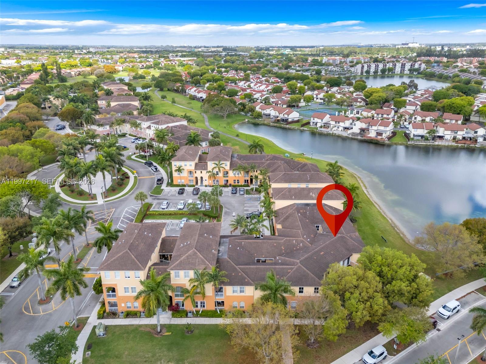 FONTAINEBLEAU LAKES COURT - Residential