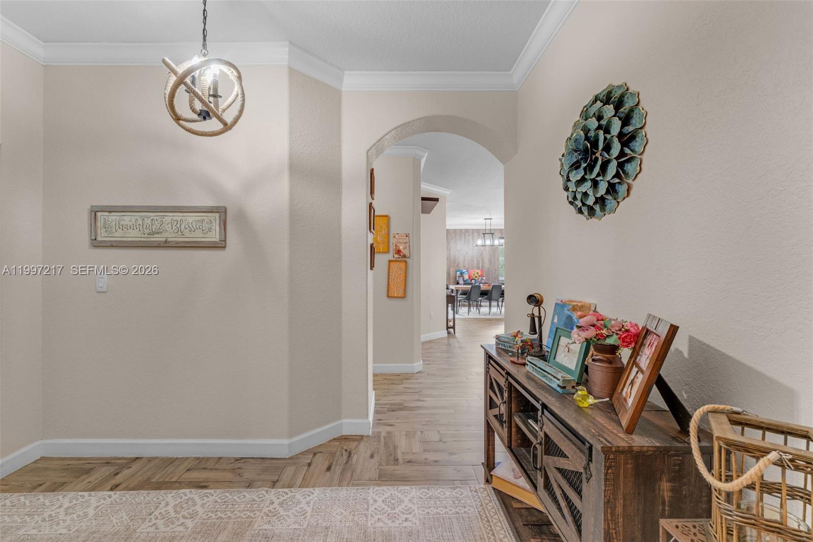 FONTAINEBLEAU LAKES COURT - Residential