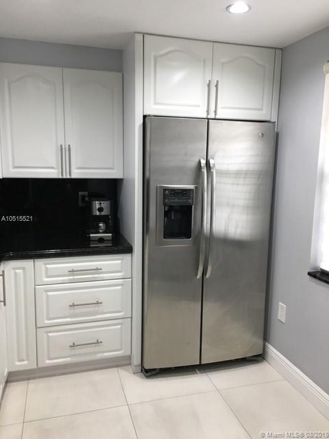 BLEAU GROTTO CONDO - Residential Lease