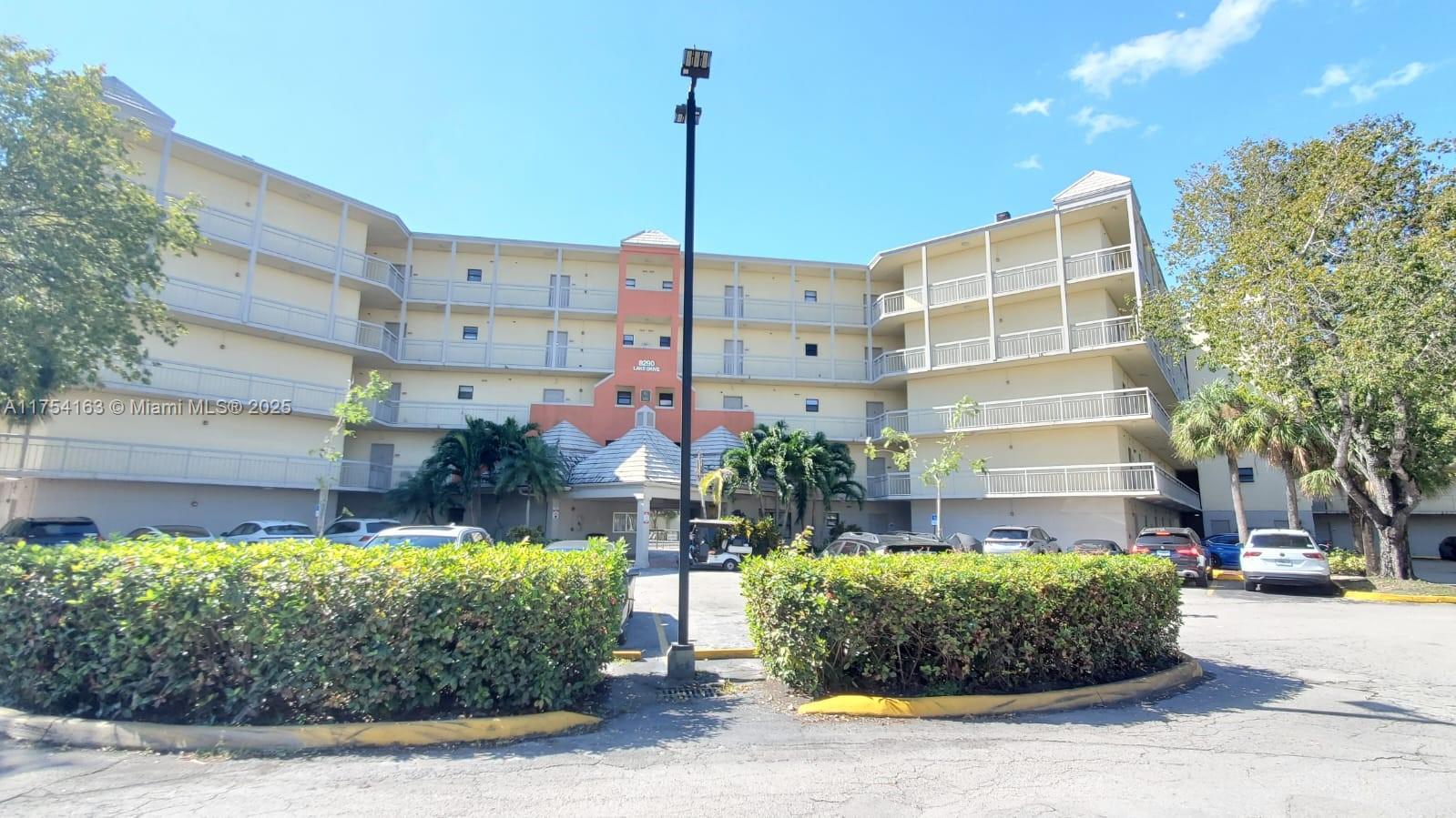 Property for Sale at 8290 Lake Dr 302, Doral, Miami-Dade County, Florida - Bedrooms: 1 
Bathrooms: 1  - $259,900